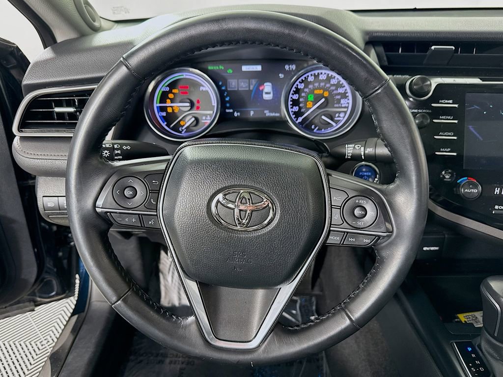 Certified 2020 Toyota Camry XLE image 13
