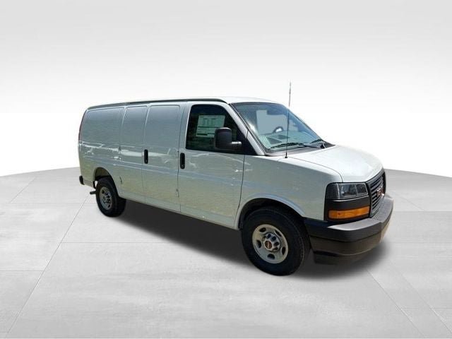 New 2026 GMC Savana 2500 w/ Driver Convenience Package RWD image 3