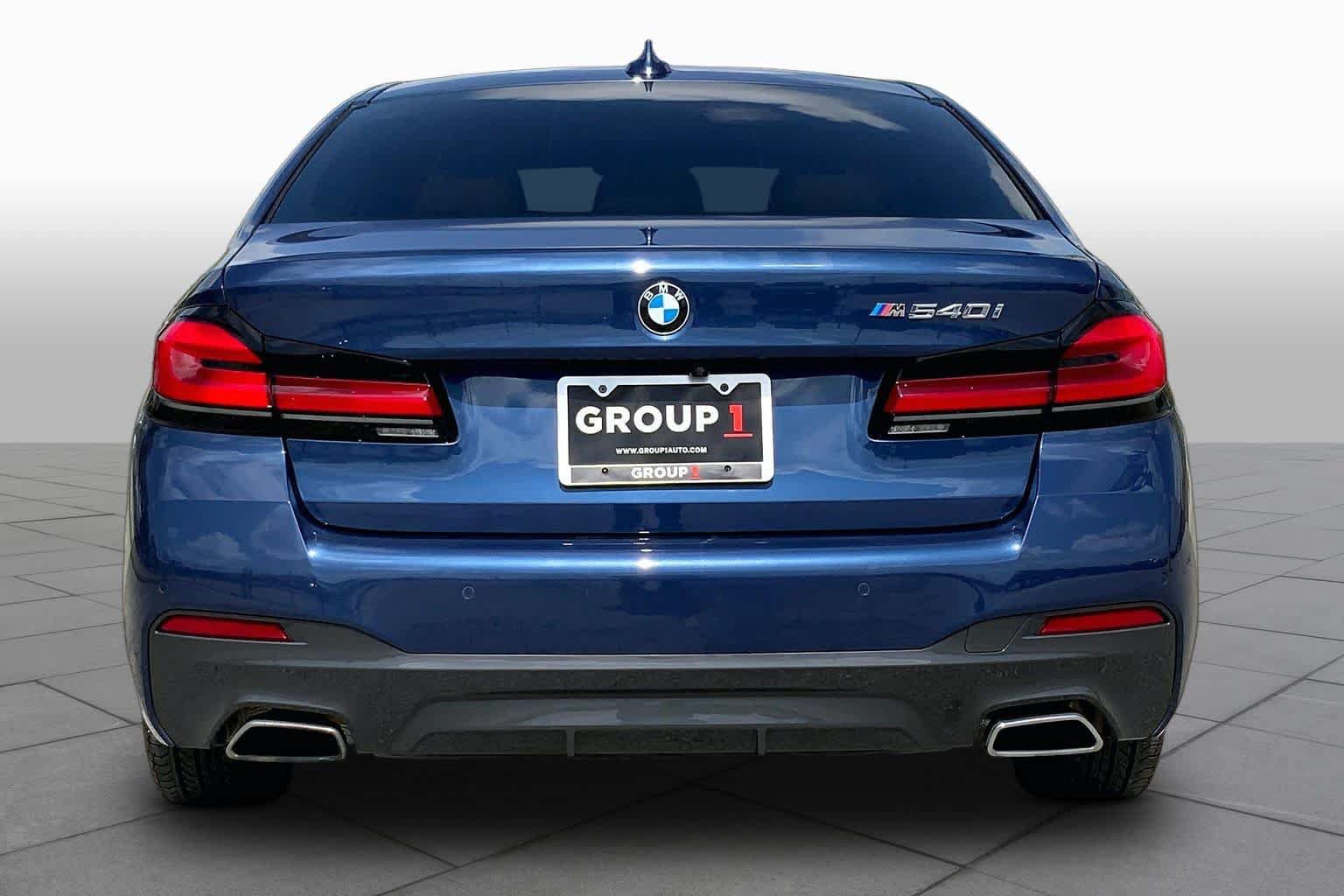 Used 2023 BMW 540i w/ M Sport Package RWD image 5