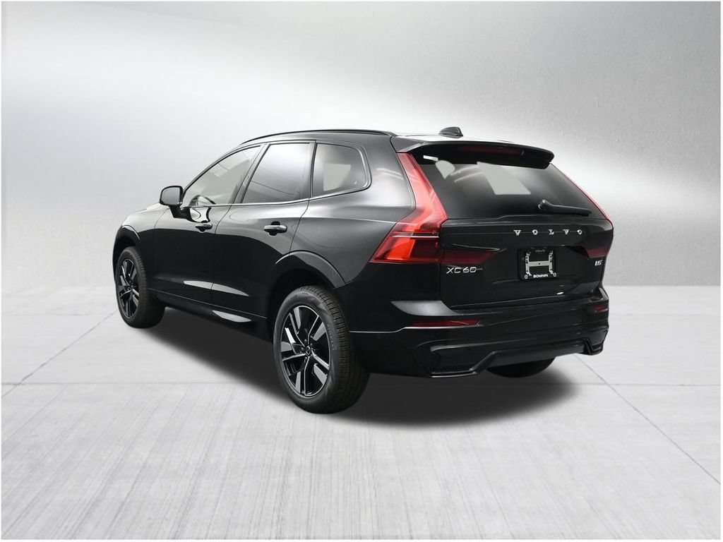 New 2026 Volvo XC60 B5 Plus AWD/4WD image 3