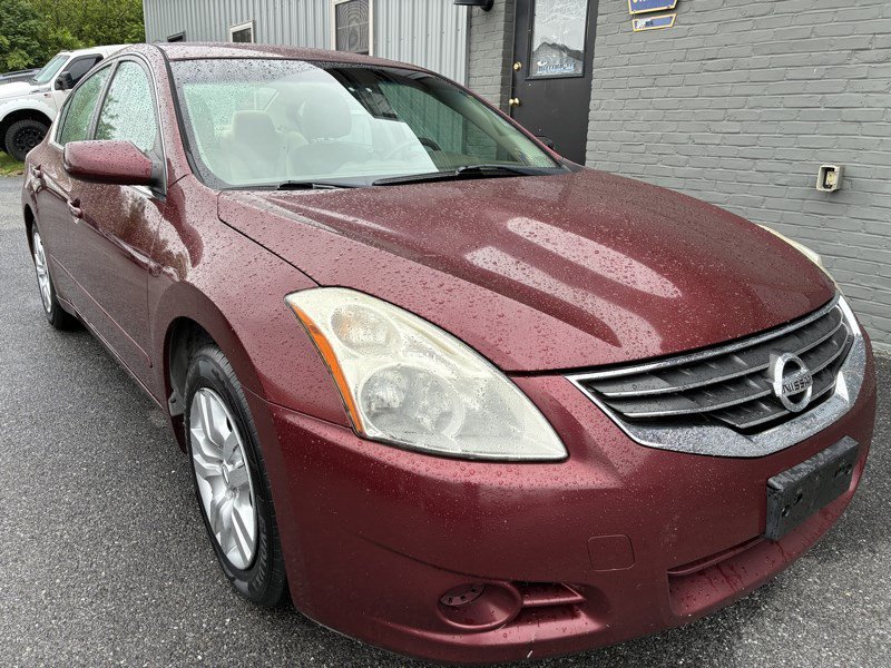 Used 2012 Nissan Altima 2.5 S FWD image 2