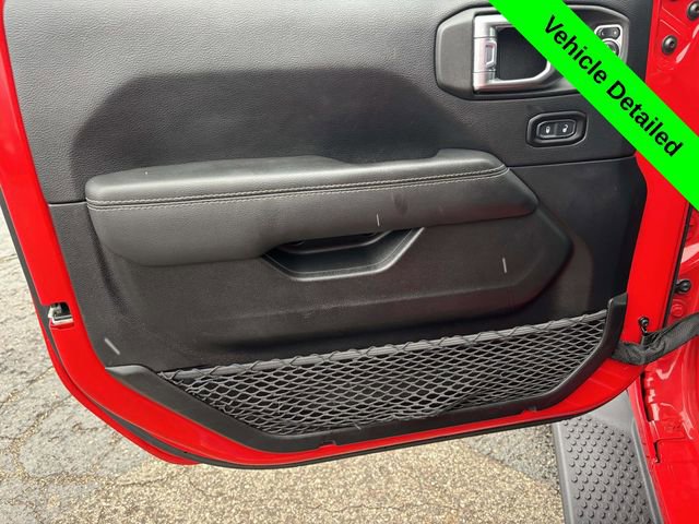 Used 2021 Jeep Wrangler Unlimited Sahara image 9