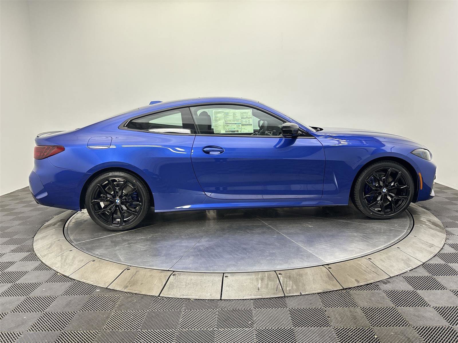 Used 2026 BMW 430i xDrive Coupe w/ M Sport Package AWD/4WD image 17