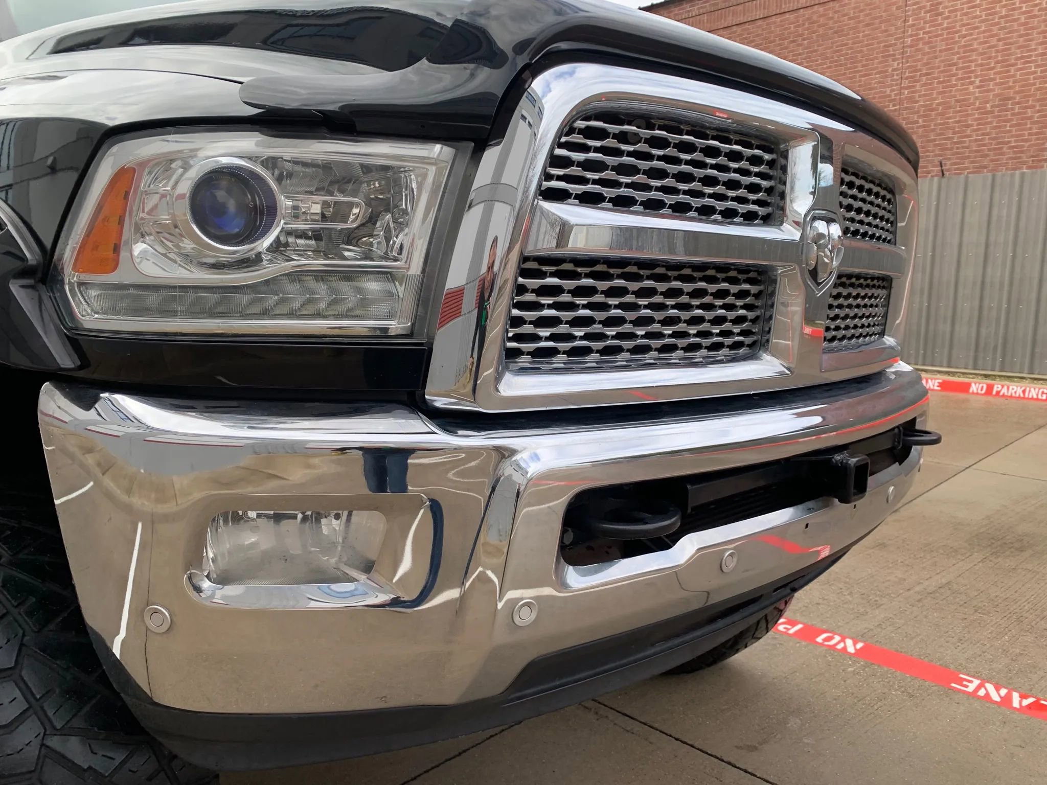 Used 2016 RAM 2500 Laramie image 5