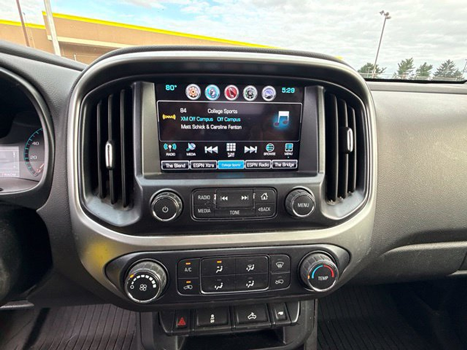 Used 2016 Chevrolet Colorado LT AWD/4WD image 15
