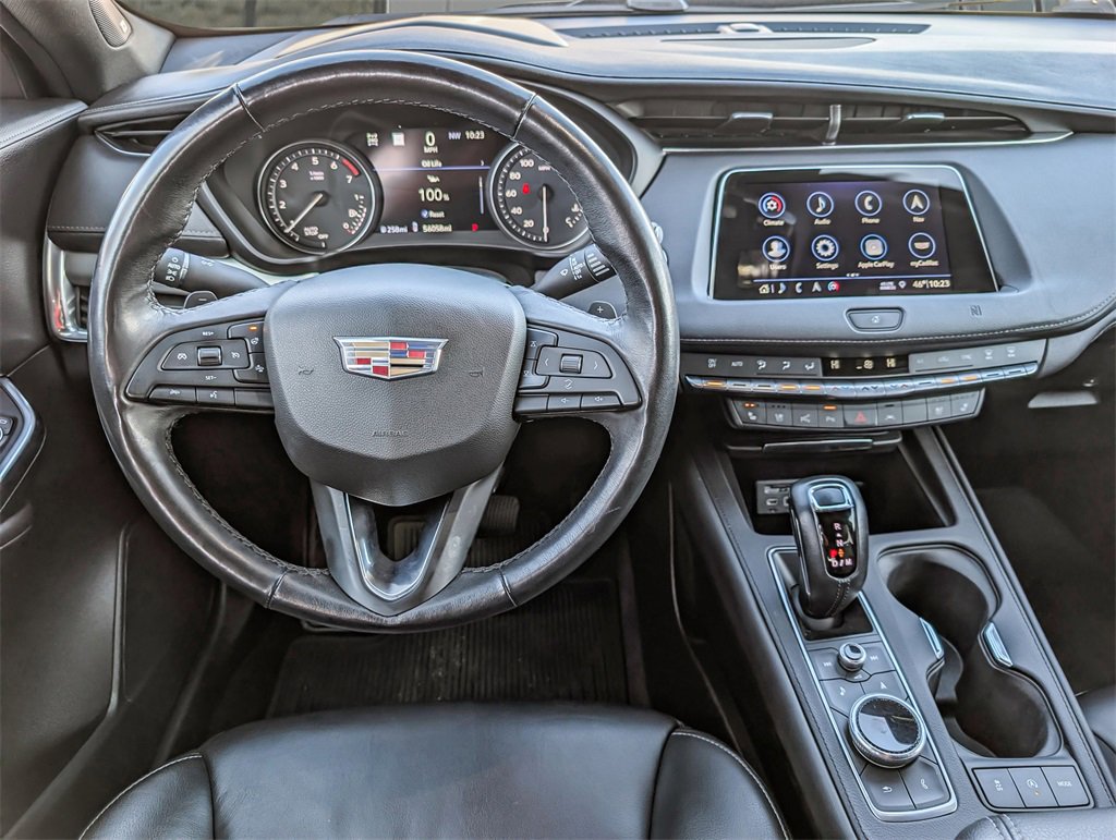 Used 2019 Cadillac XT4 Premium Luxury w/ Technology Package image 16