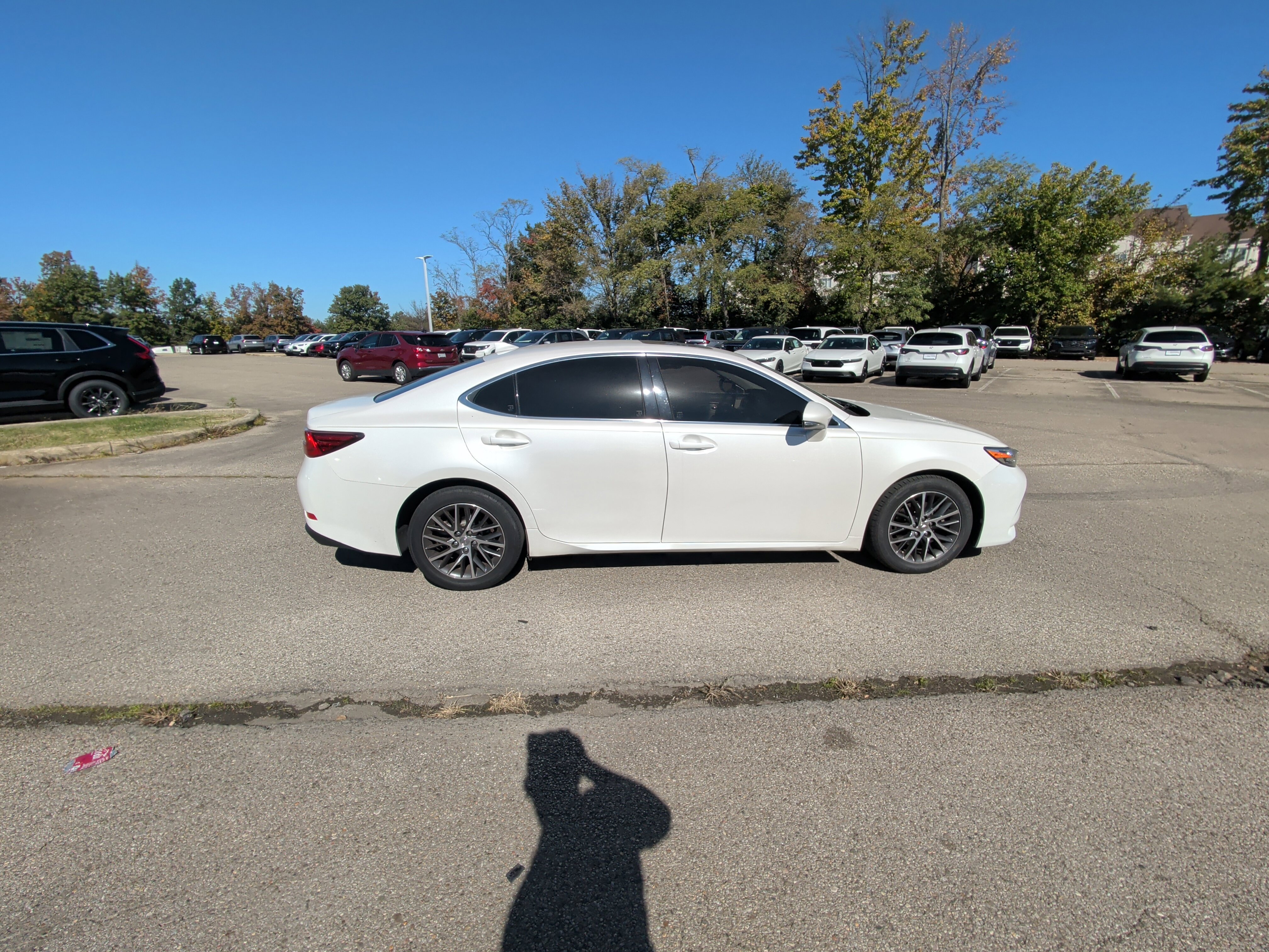 Used 2016 Lexus ES 350 w/ Navigation System Package FWD image 20