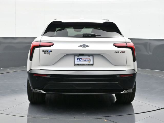 New 2025 Chevrolet Blazer EV RS w/ Super Cruise Package image 12