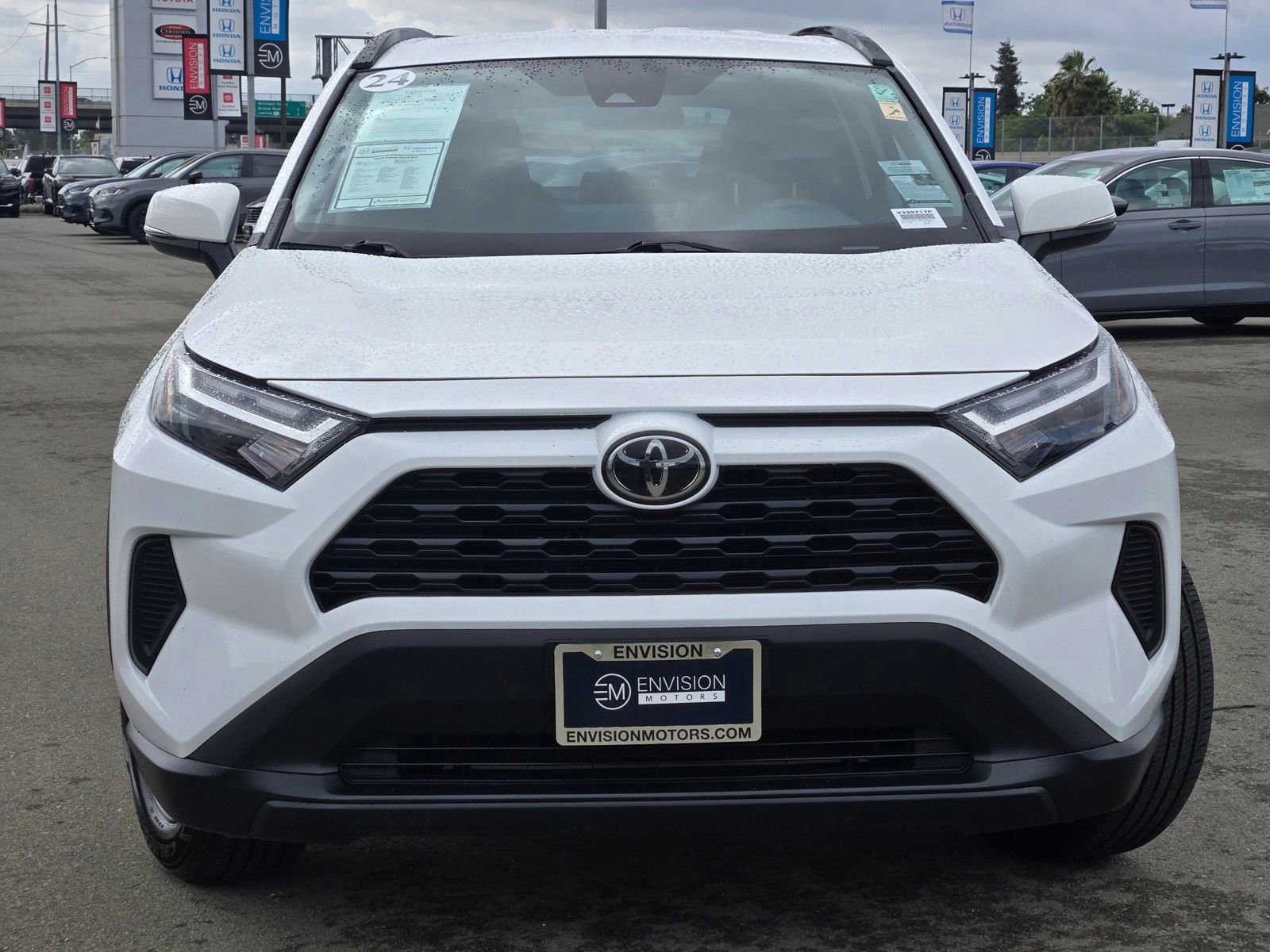 Used 2024 Toyota RAV4 XLE FWD image 2