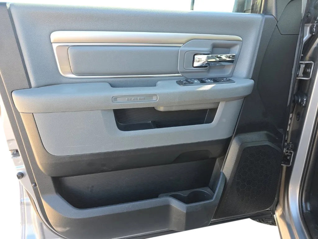 Used 2020 RAM 1500 Warlock w/ Electronics Group AWD/4WD image 12