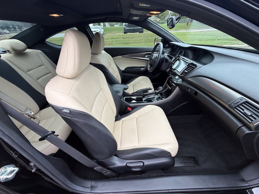 Used 2016 Honda Accord EX-L image 36
