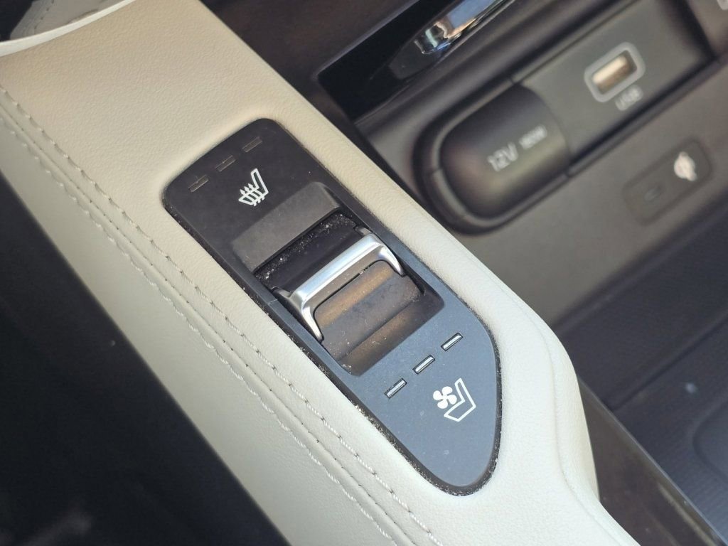 Used 2022 Kia Telluride SX w/ Towing Package image 5