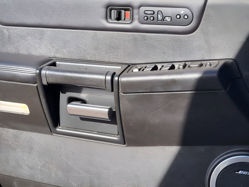 Used 2005 HUMMER H2 SUT w/ Preferred Equipment Group image 20