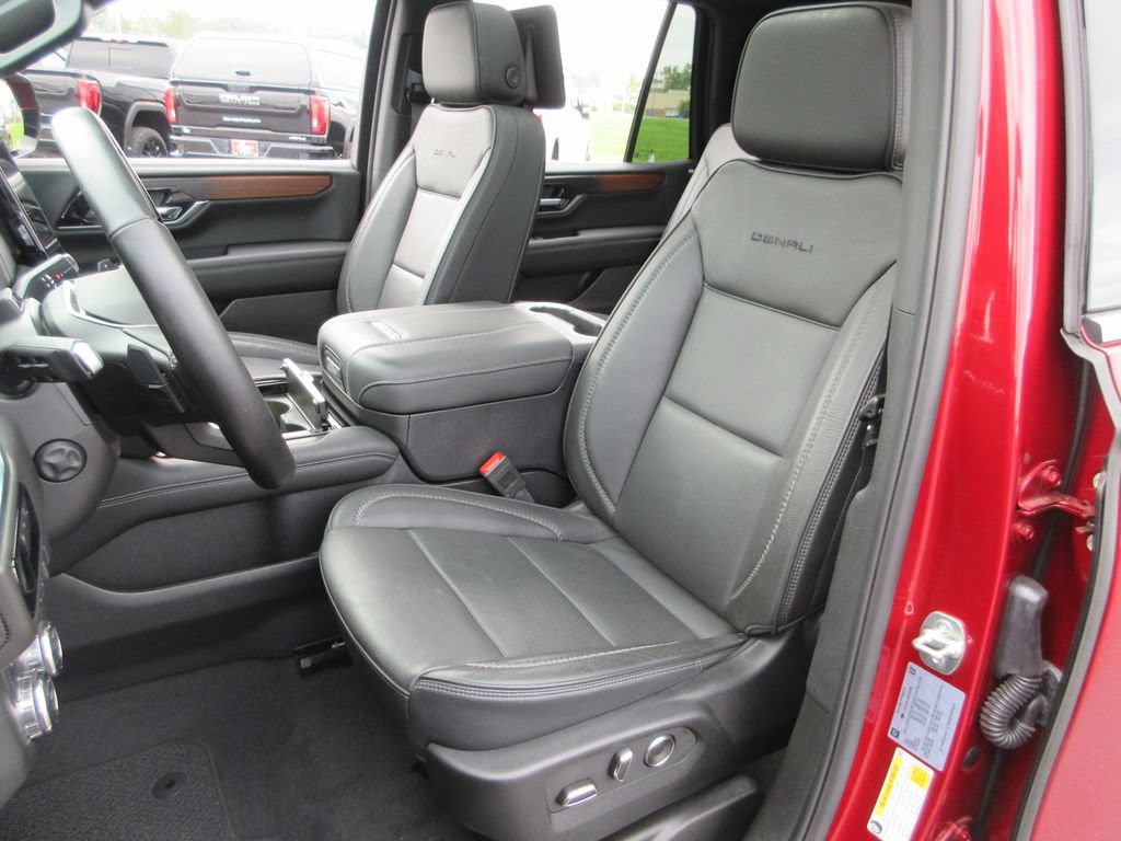 Certified 2025 GMC Yukon Denali w/ Denali Reserve Package AWD/4WD image 25
