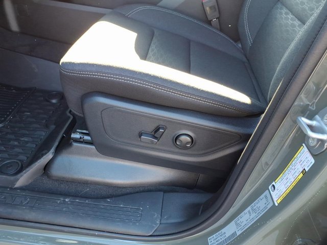 New 2026 RAM 1500 4x4 Crew Cab image 9