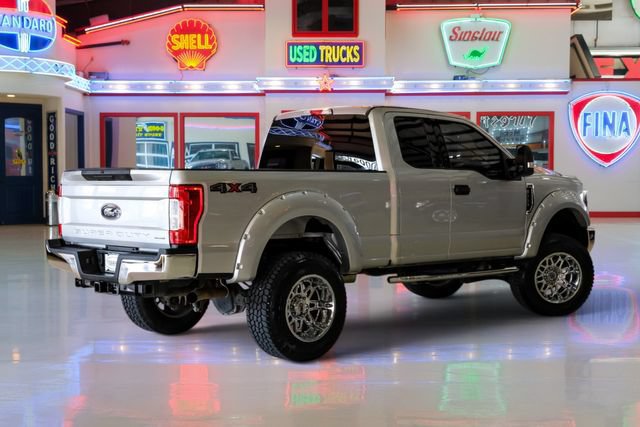 Used 2018 Ford F250 XLT AWD/4WD image 3