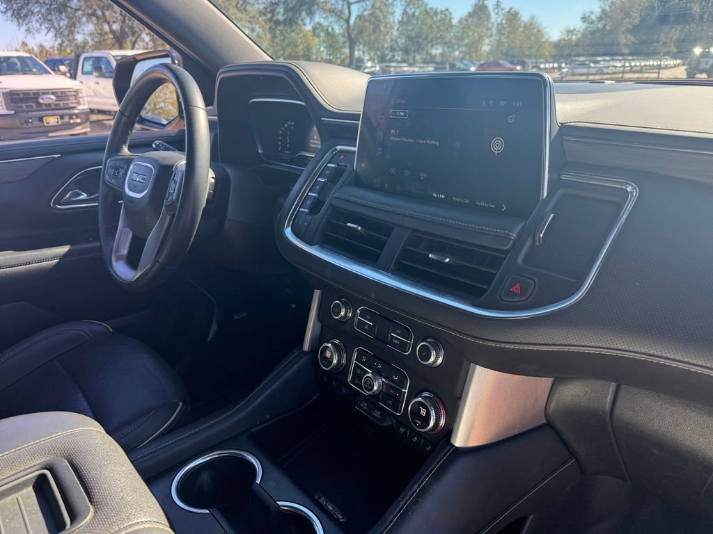 Used 2023 GMC Yukon SLT image 21
