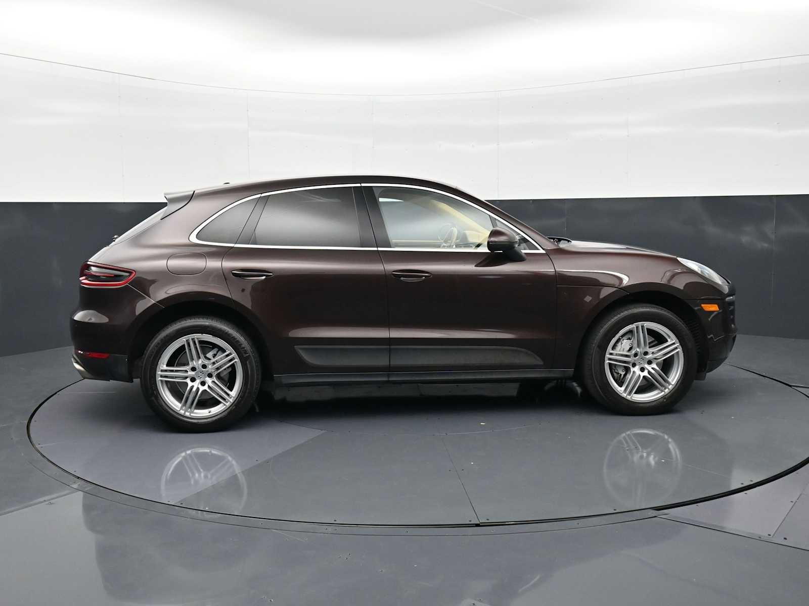 Used 2016 Porsche Macan S AWD/4WD image 26