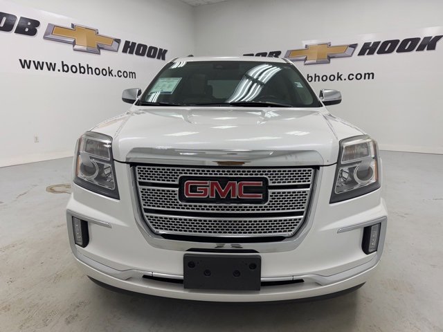 Used 2017 GMC Terrain Denali image 2