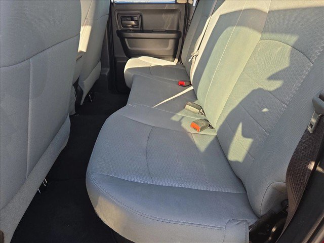 Used 2018 RAM 1500 Express RWD image 16