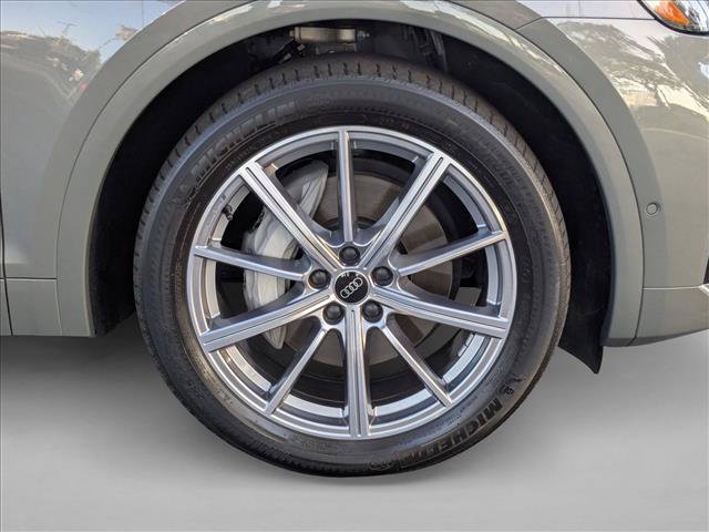 Used 2023 Audi Q5 e Prestige AWD/4WD image 22