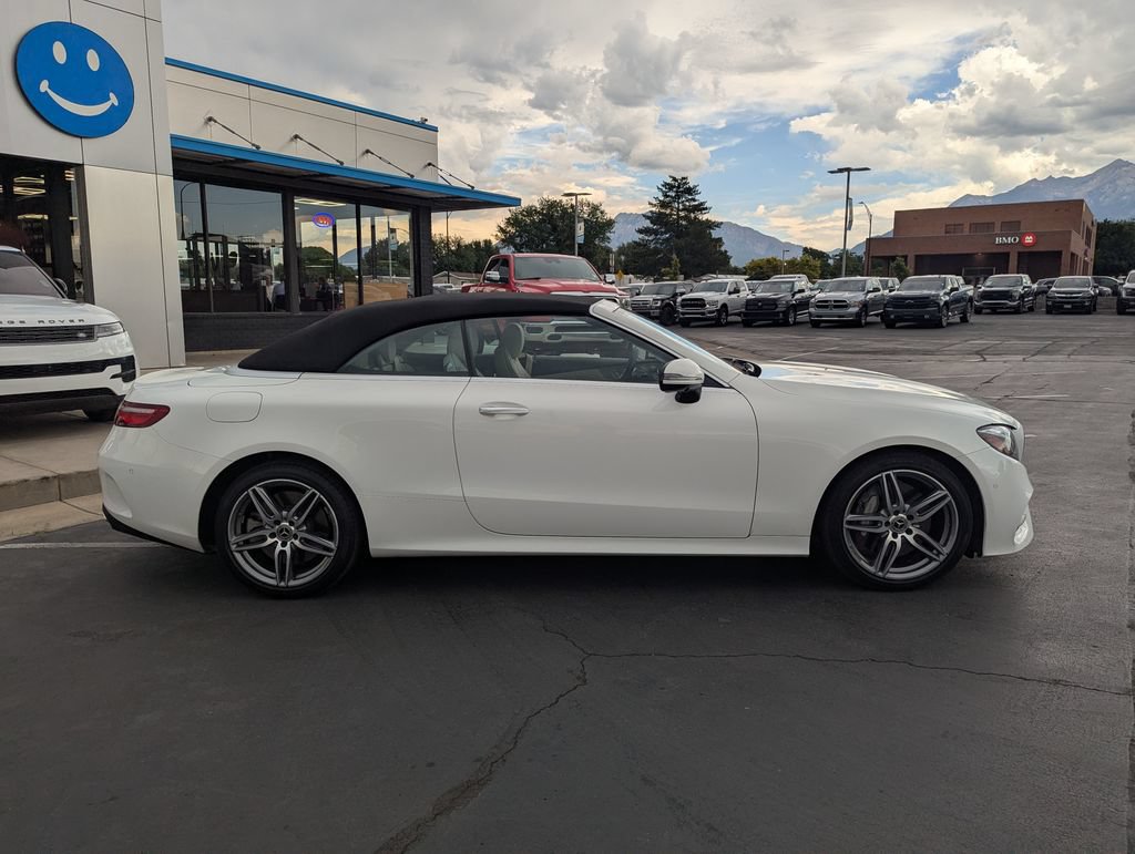 Used 2019 Mercedes-Benz E 450 4MATIC Cabriolet image 2