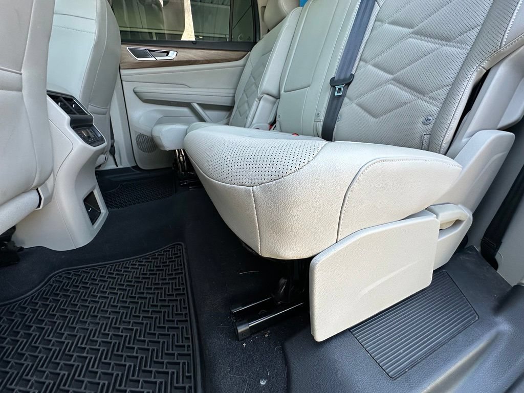 Used 2024 Volkswagen Atlas SE FWD image 27