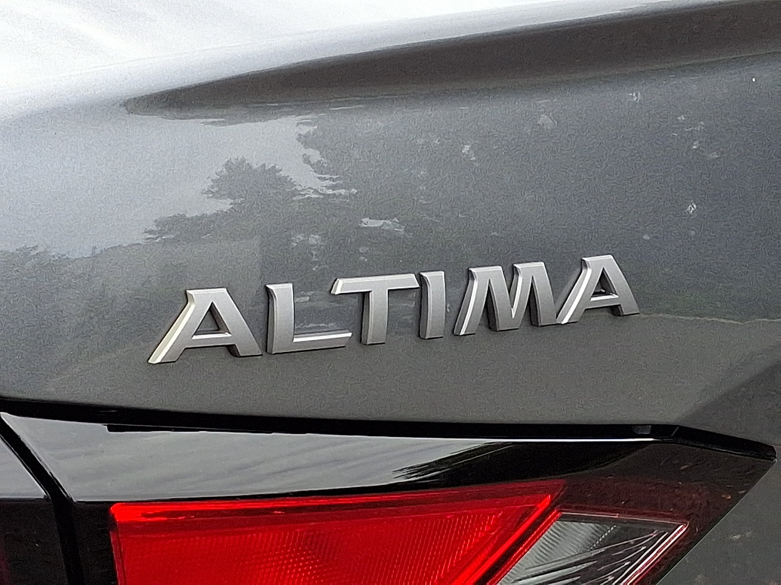 Certified 2024 Nissan Altima 2.5 SR w/ SR Premium Package FWD image 32