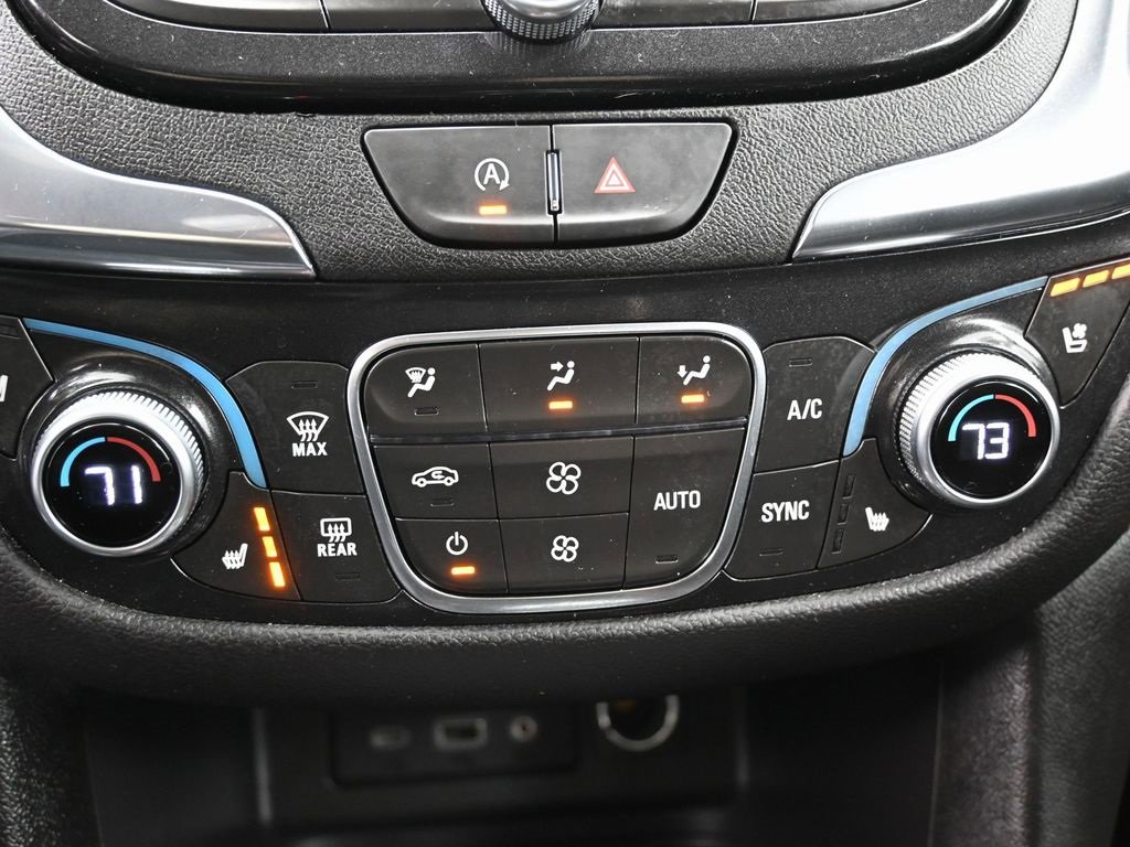 Used 2024 Chevrolet Equinox Premier image 27