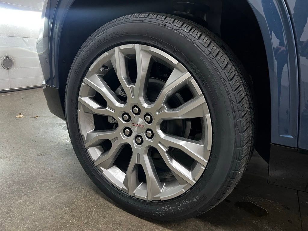 New 2026 GMC Acadia Denali w/ Super Cruise Package image 10