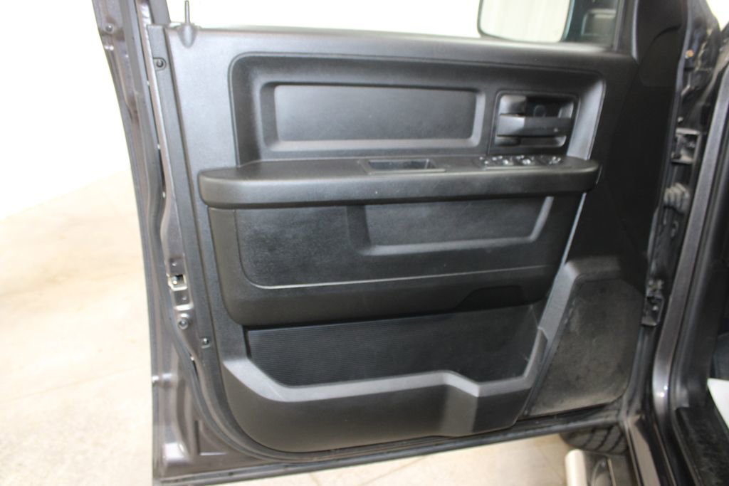 Used 2019 RAM 1500 Tradesman w/ Tradesman SXT Package image 24