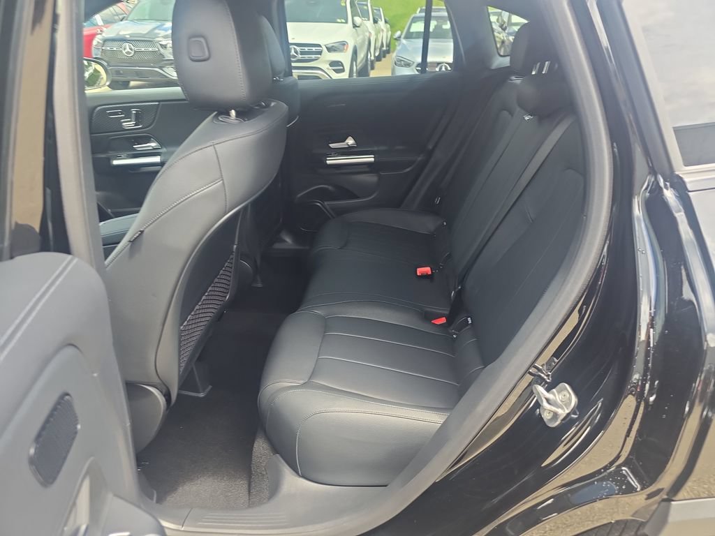 New 2026 Mercedes-Benz GLA 250 4MATIC image 24