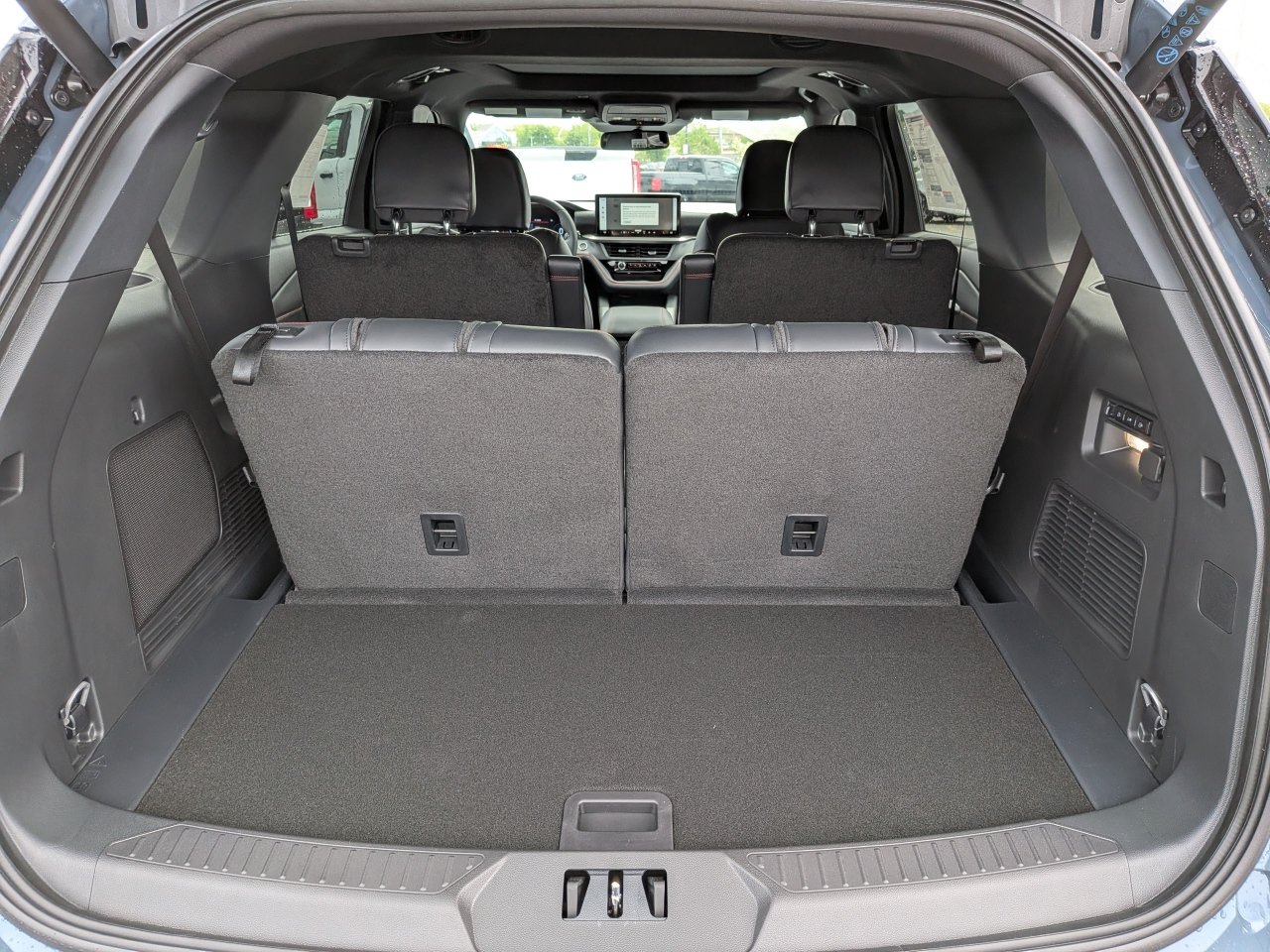 New 2026 Ford Explorer ST w/ Sun And Sound Package AWD/4WD image 13