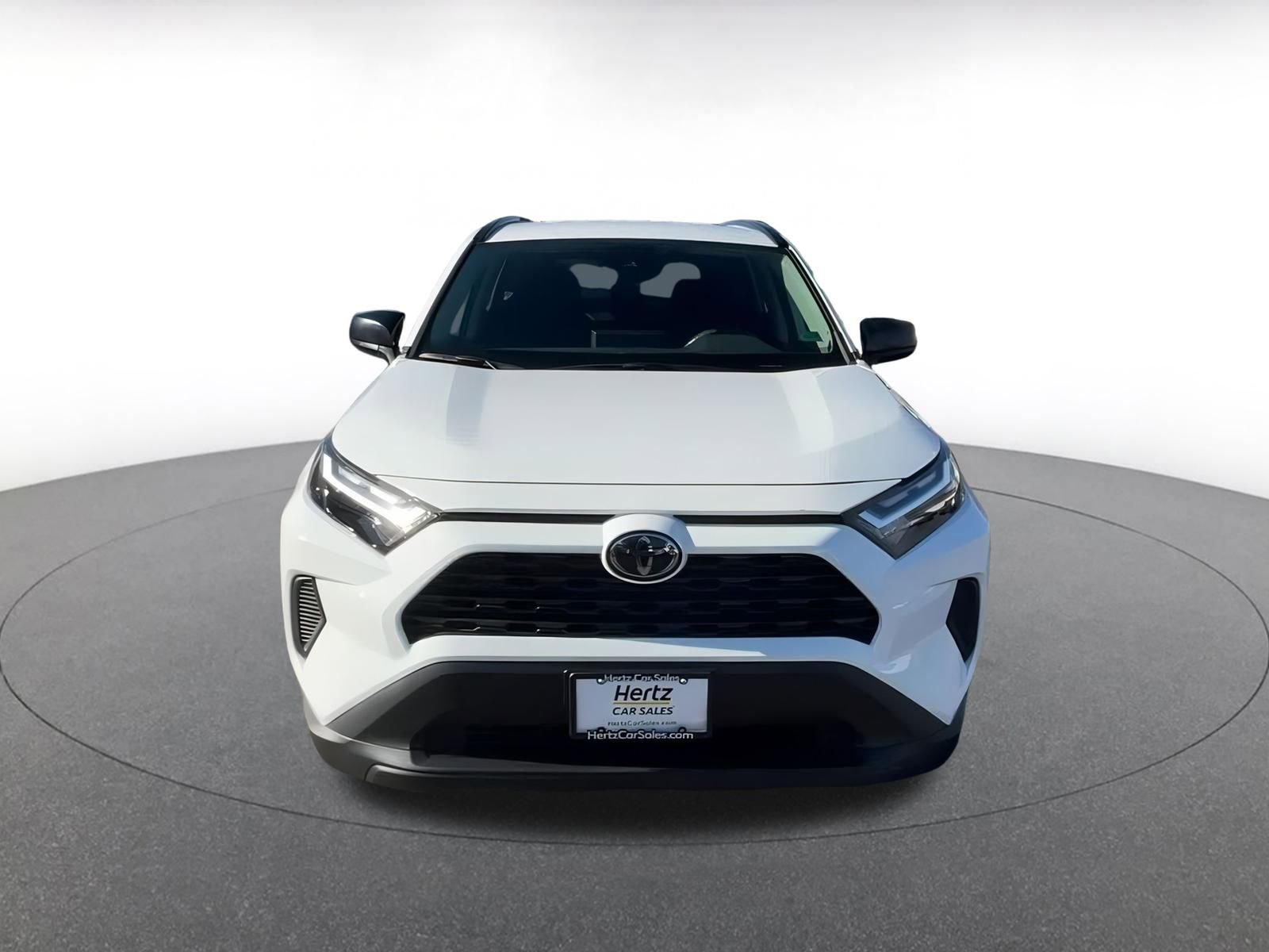 Used 2025 Toyota RAV4 LE image 4