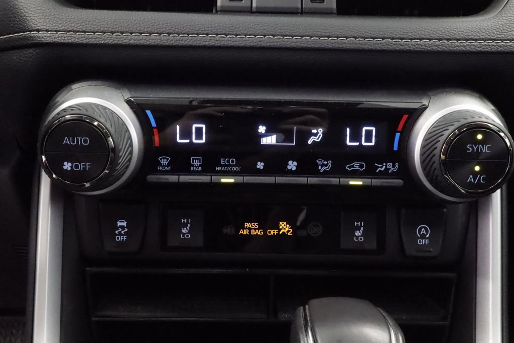 Used 2025 Toyota RAV4 XLE Premium w/ Weather Package AWD/4WD image 25