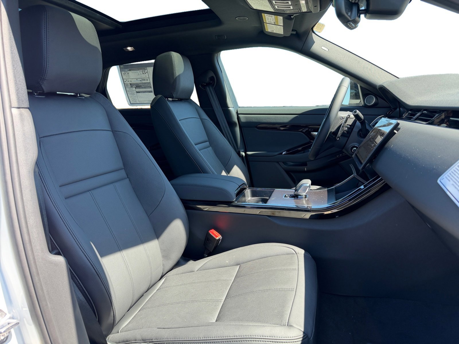 New 2026 Land Rover Range Rover Evoque Dynamic SE image 22