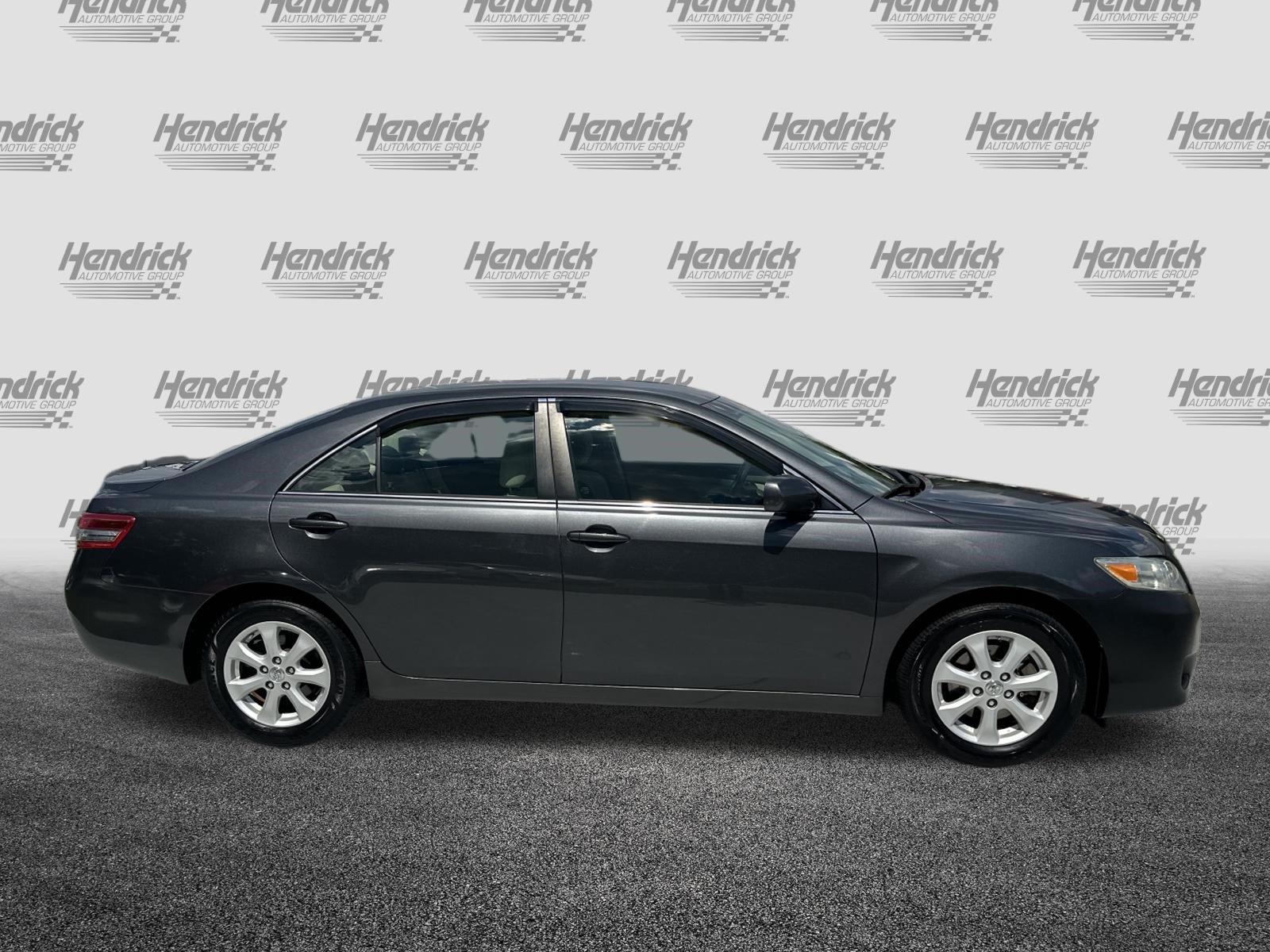Used 2010 Toyota Camry LE FWD image 11