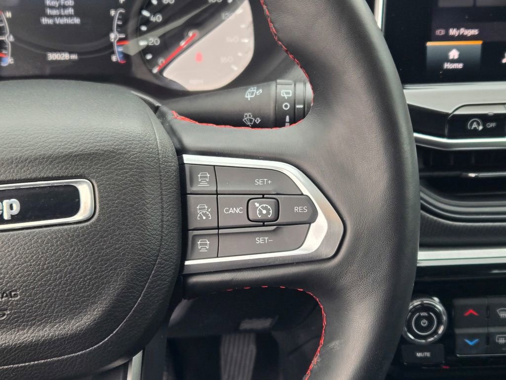 Used 2022 Jeep Compass Trailhawk w/ Trailhawk Convenience Group image 38