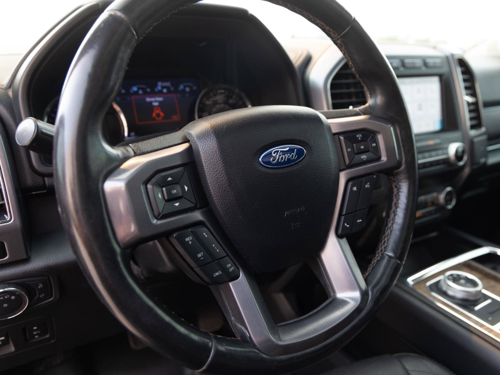 Used 2019 Ford Expedition Max Platinum AWD/4WD image 15