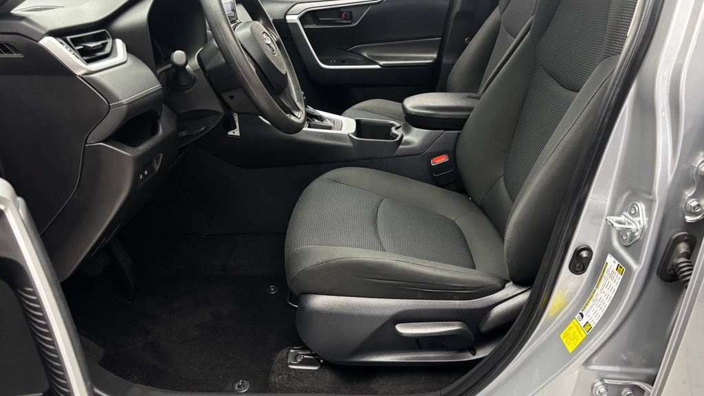 Used 2025 Toyota RAV4 LE FWD image 12