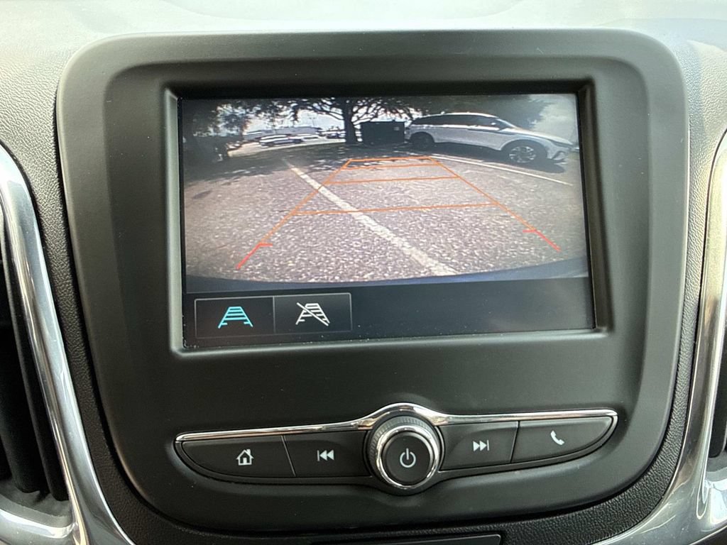 Used 2018 Chevrolet Equinox LT FWD image 24
