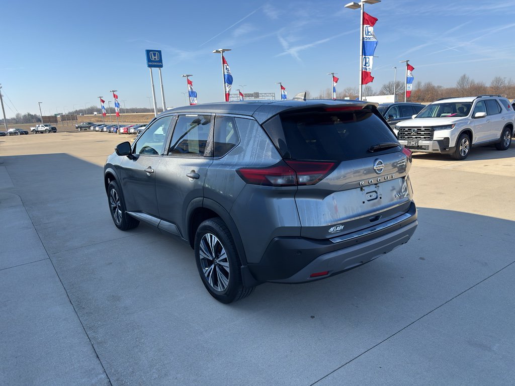 Used 2021 Nissan Rogue SV AWD/4WD image 7