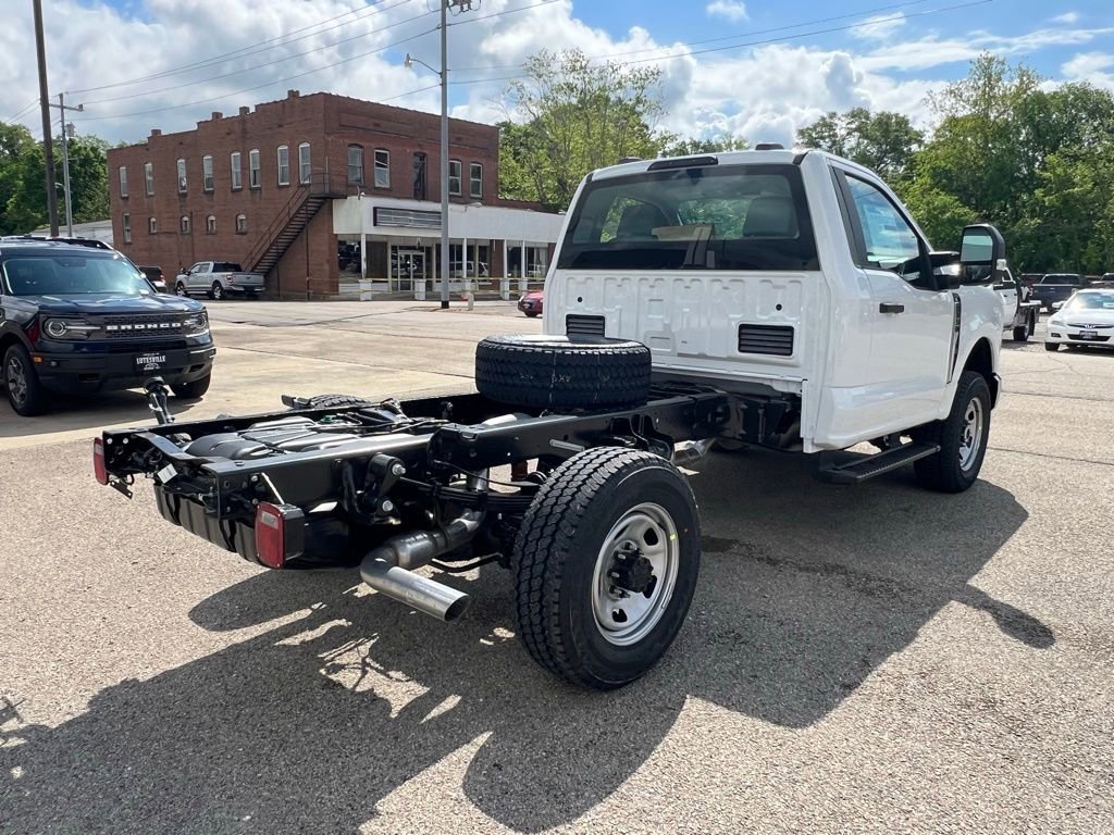 New 2025 Ford F350 XL w/ XL Chrome Package image 8
