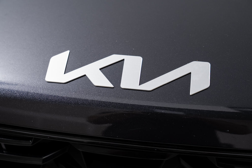 Used 2025 Kia Sorento S AWD/4WD image 21