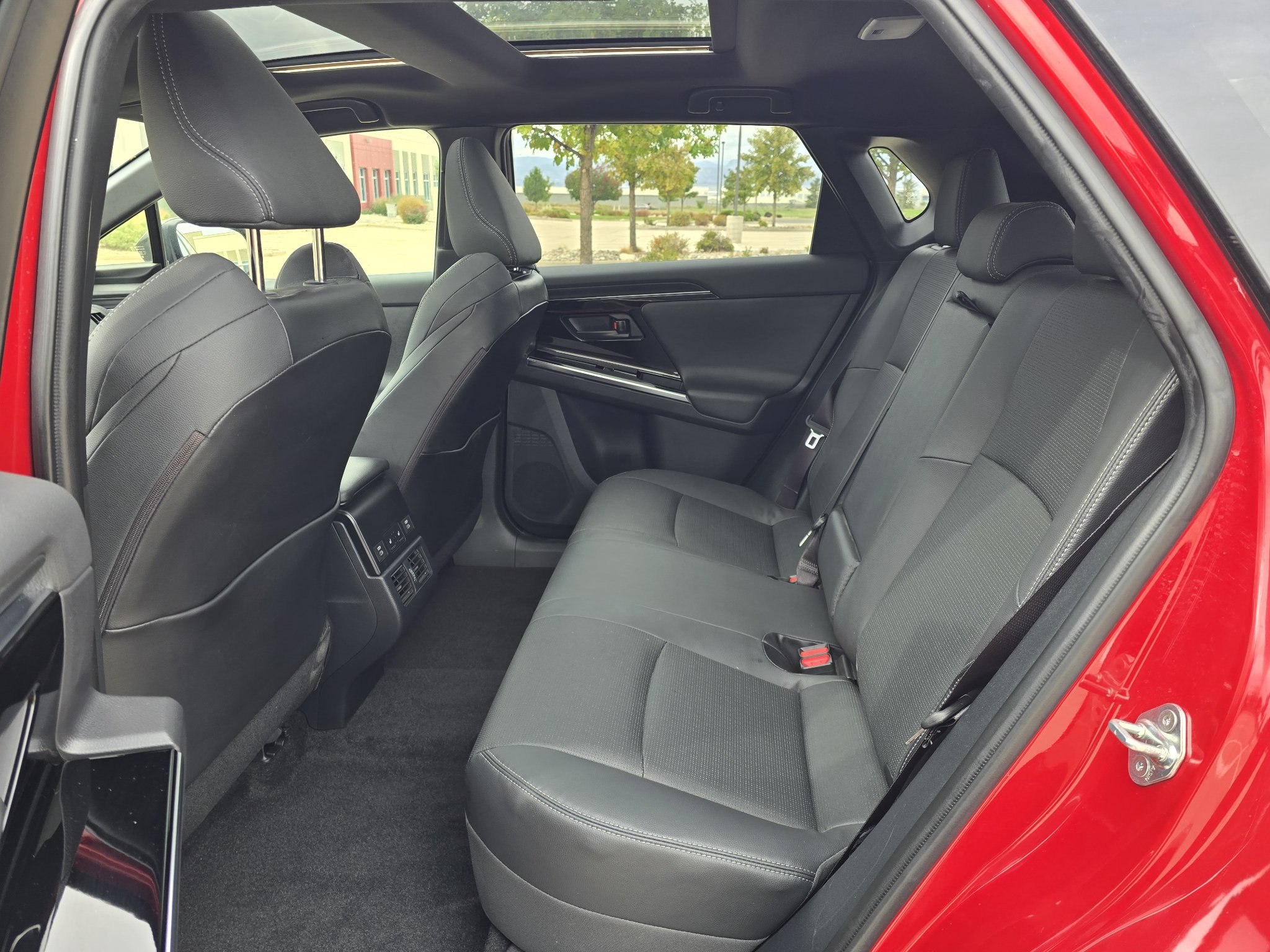 Used 2023 Subaru Solterra AWD image 15