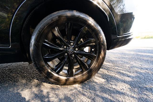 Used 2024 Buick Envista Sport Touring w/ Convenience I Package image 35