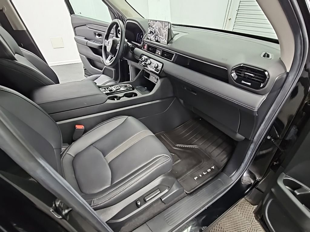 Used 2025 Honda Pilot EX-L image 38