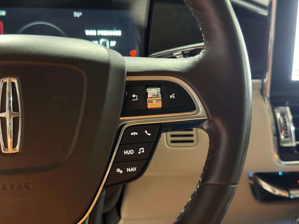 Certified 2021 Lincoln Navigator Reserve AWD/4WD image 12