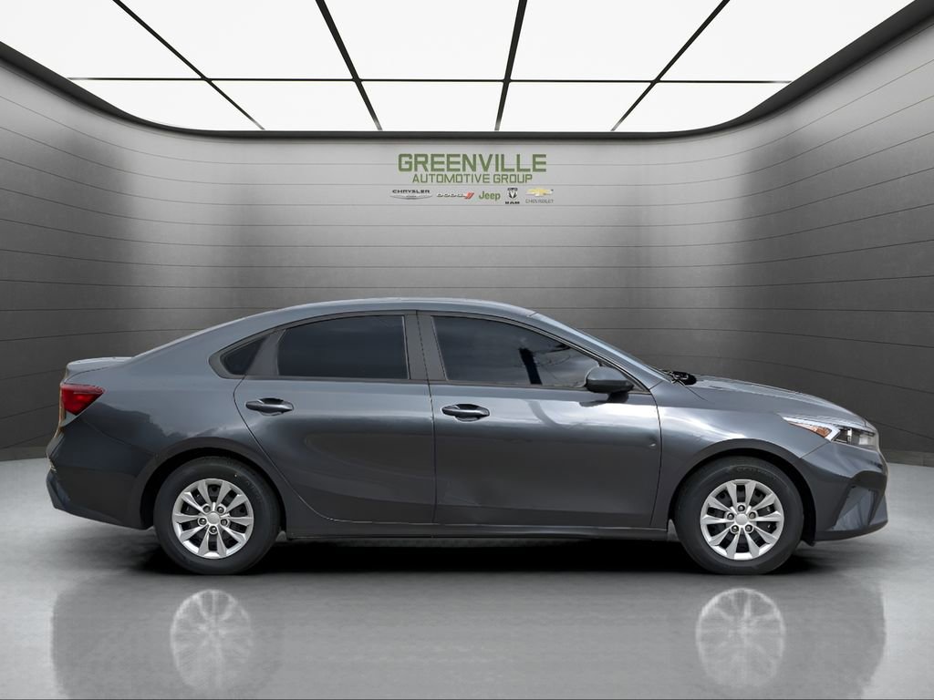 Used 2024 Kia Forte LX FWD image 8
