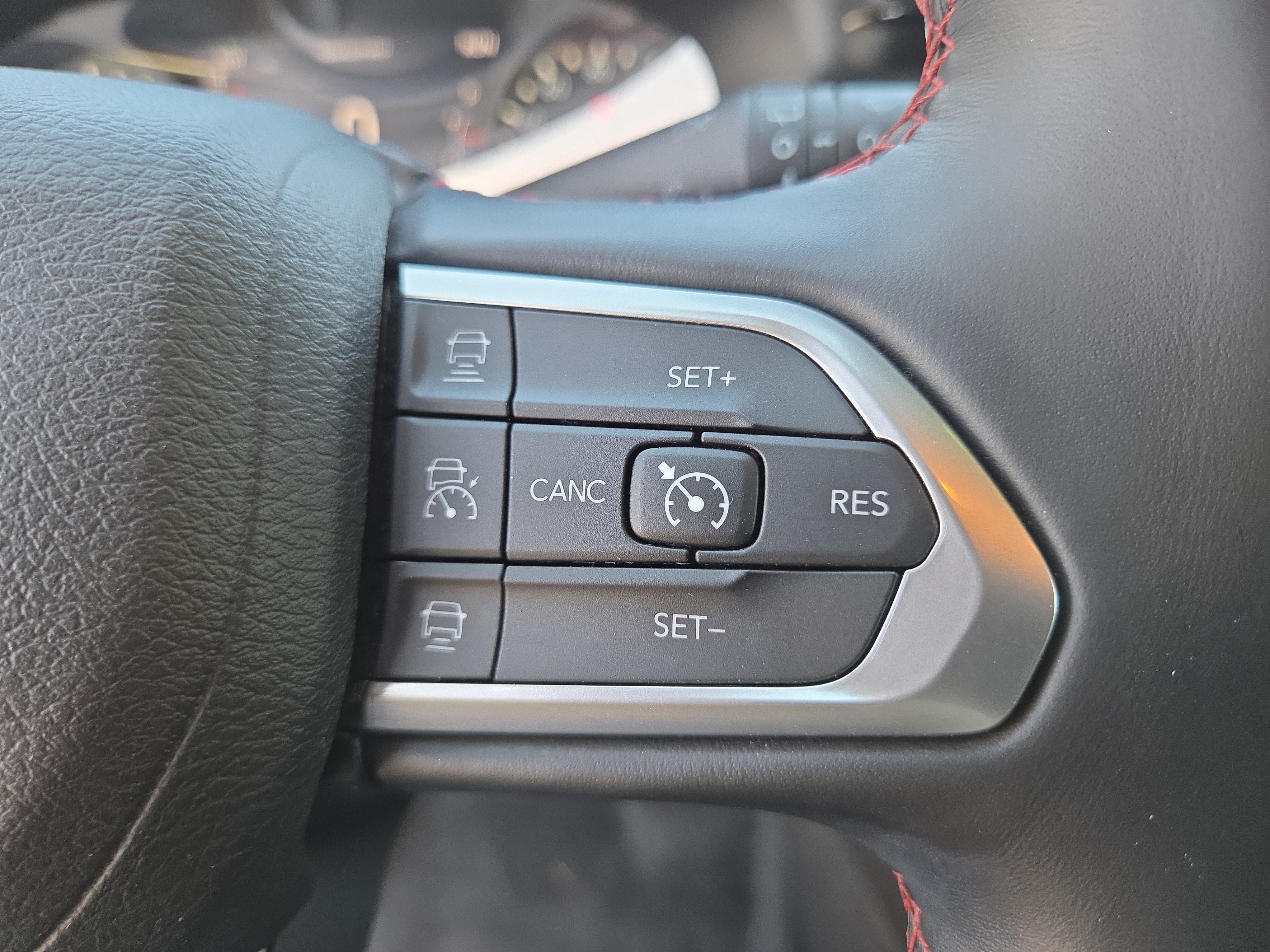 Certified 2022 Jeep Compass Trailhawk w/ Trailhawk Convenience Group AWD/4WD image 28